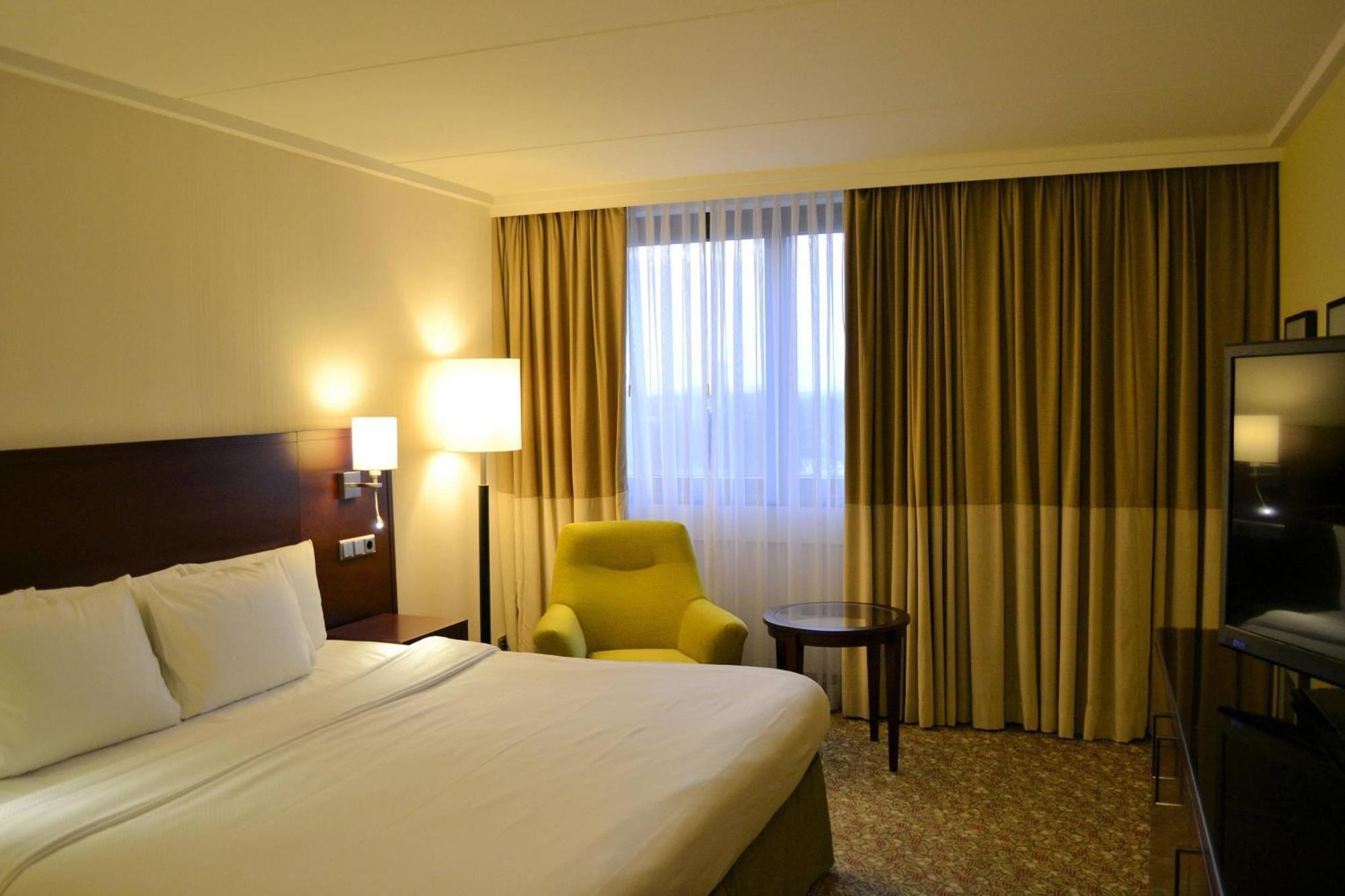 Courtyard by Marriott Düsseldorf Seestern Exterior foto