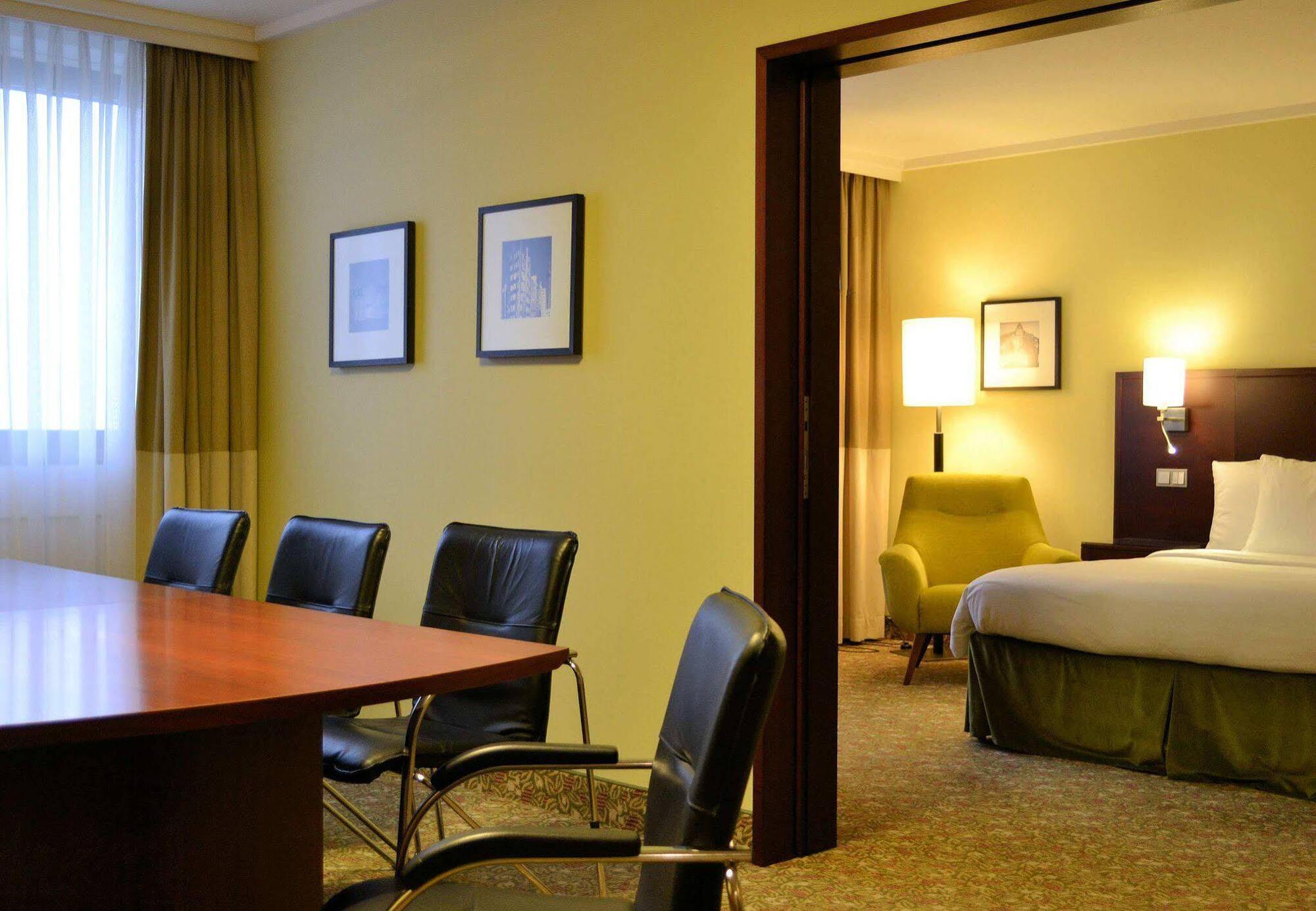 Courtyard by Marriott Düsseldorf Seestern Exterior foto